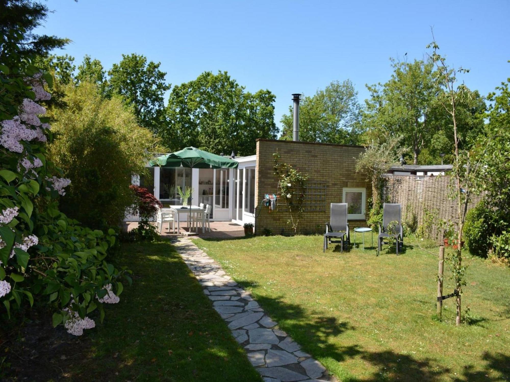 Gorgeous Bungalow For 2Pers At Duinland Sint Maartensvlotbrug Esterno foto