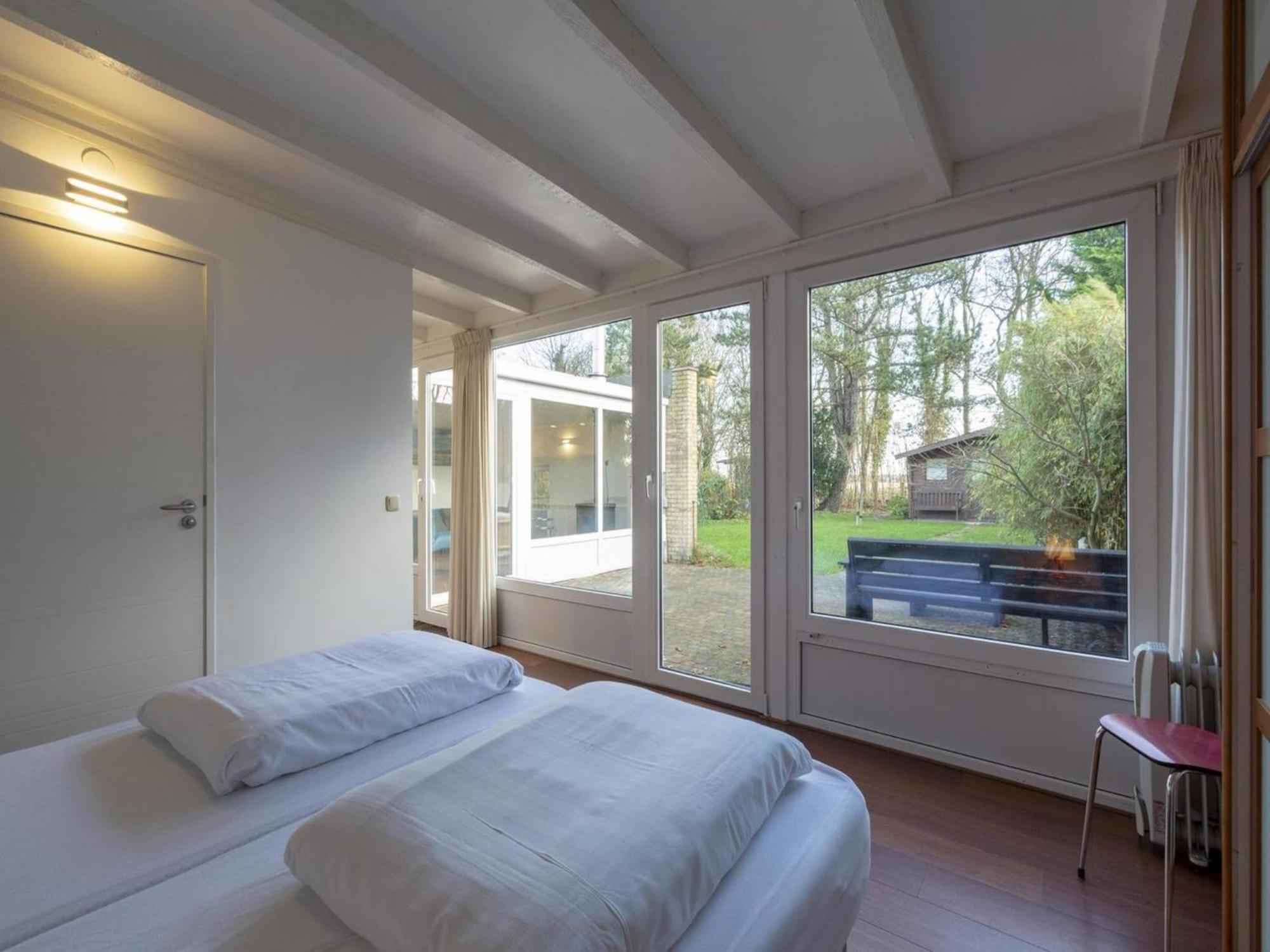 Gorgeous Bungalow For 2Pers At Duinland Sint Maartensvlotbrug Esterno foto